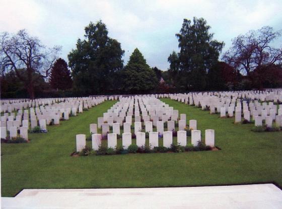 PERONNE COMMUNAL CEMETERY