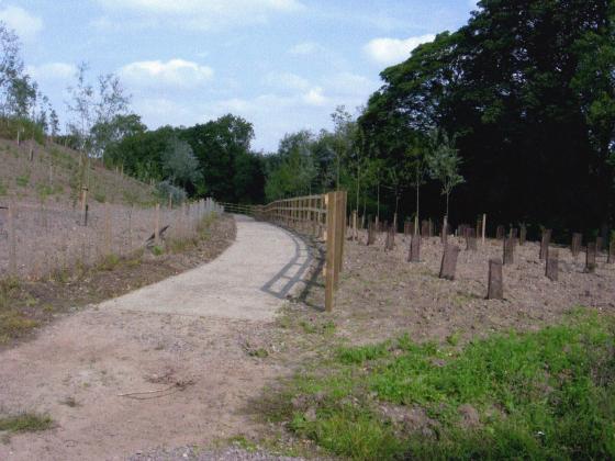 Footpath at the back of the LPC building leading to Site 253 Rothley Lodge Wildlife Site. September 2006