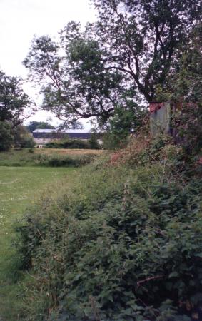 Site 140C Recreation Ground. Looking to Rothley Brook and Brookfield Farm. Boundary with houses on Town Green Street to the right. 2001