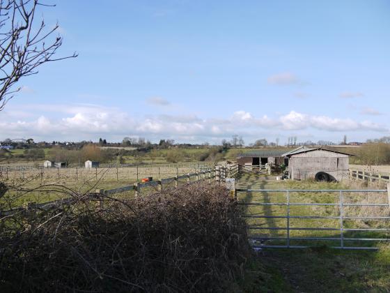 Looking from Homefield Lane with right hand boundary of Homefield 2 with Mountsorrel in the distance. February 2015