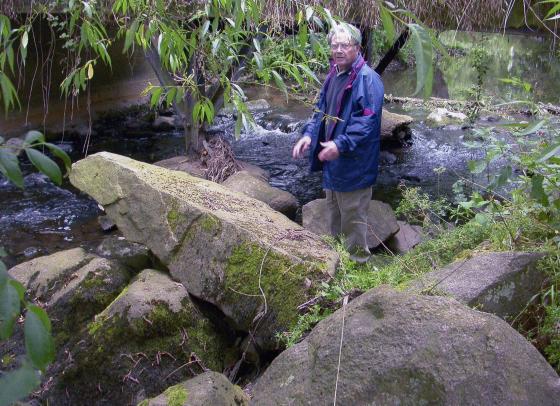 Site 208 Rothley Brook boundary of Kingfishers Pool by a bridge. July 2004