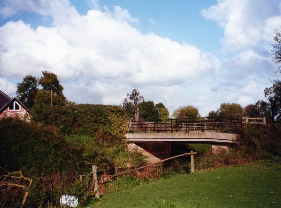 Site 210 Looking from Bridge Close to the bridge over Rothley Brook by Town Green. October 2001