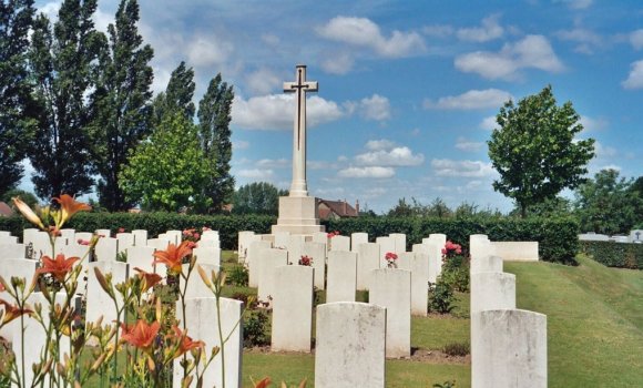 FOUQUIERES CHURCHYARD EXTENSION